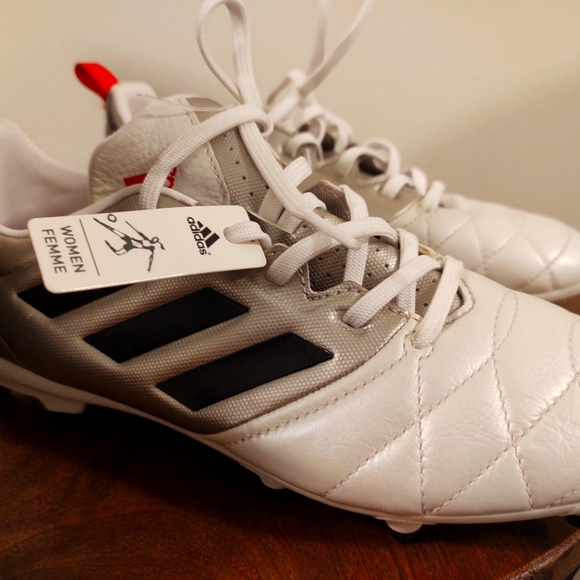 Adidas women's leather soccer boots. Brand new with tags Size 6